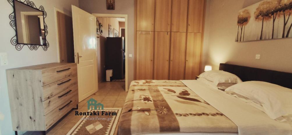 Rontaki Farm Apartamento Kyparissia Exterior foto