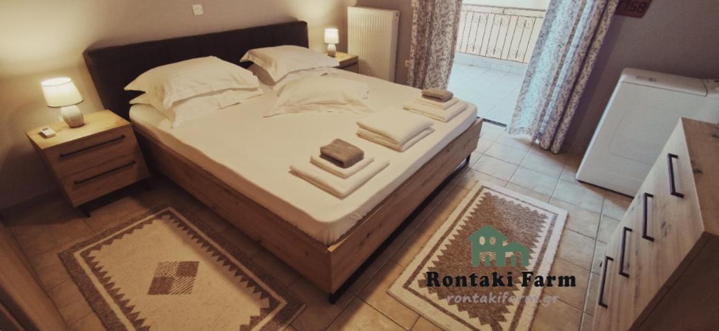 Rontaki Farm Apartamento Kyparissia Exterior foto